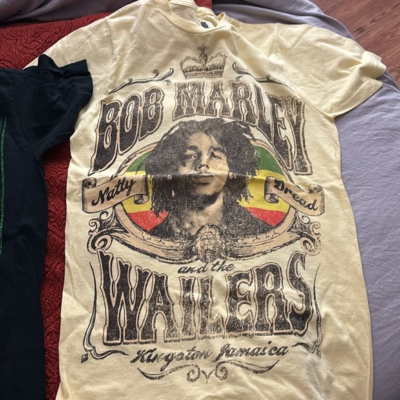 Authentic Bob Marley shirt - Picture 2 of 3